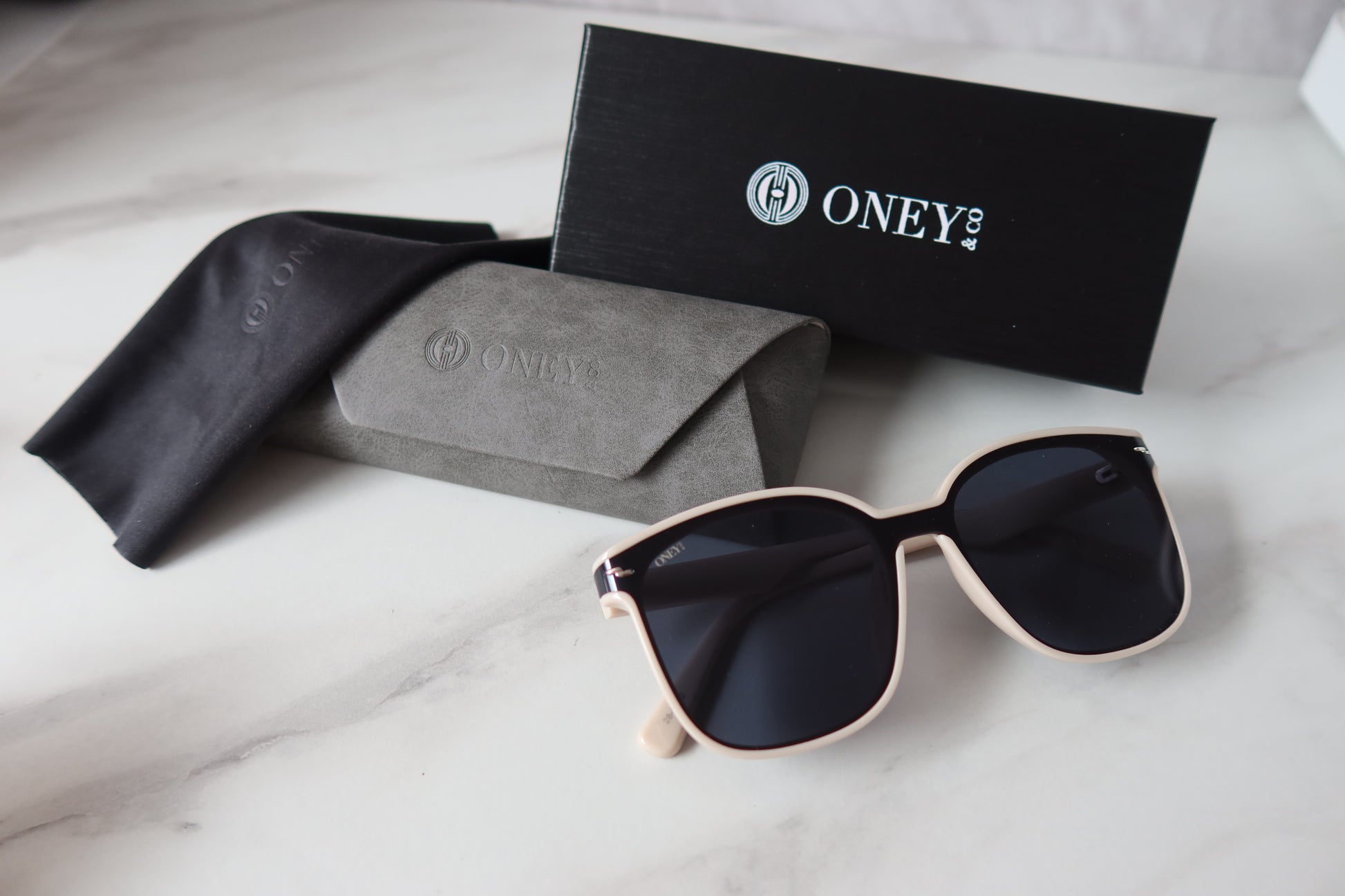 Indi - Cream Oversized Classic Sunglasses
