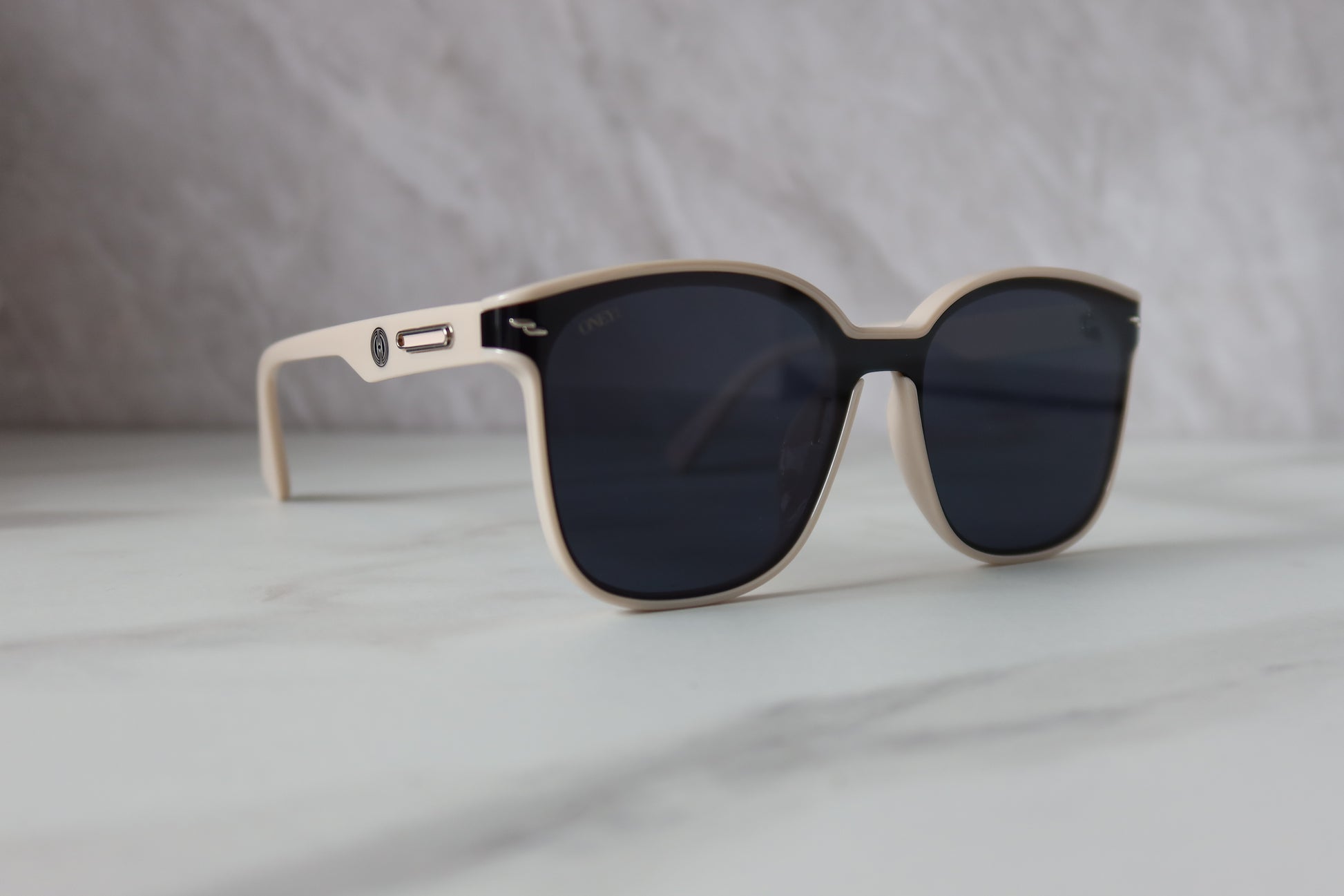 Indi - Cream Oversized Classic Sunglasses